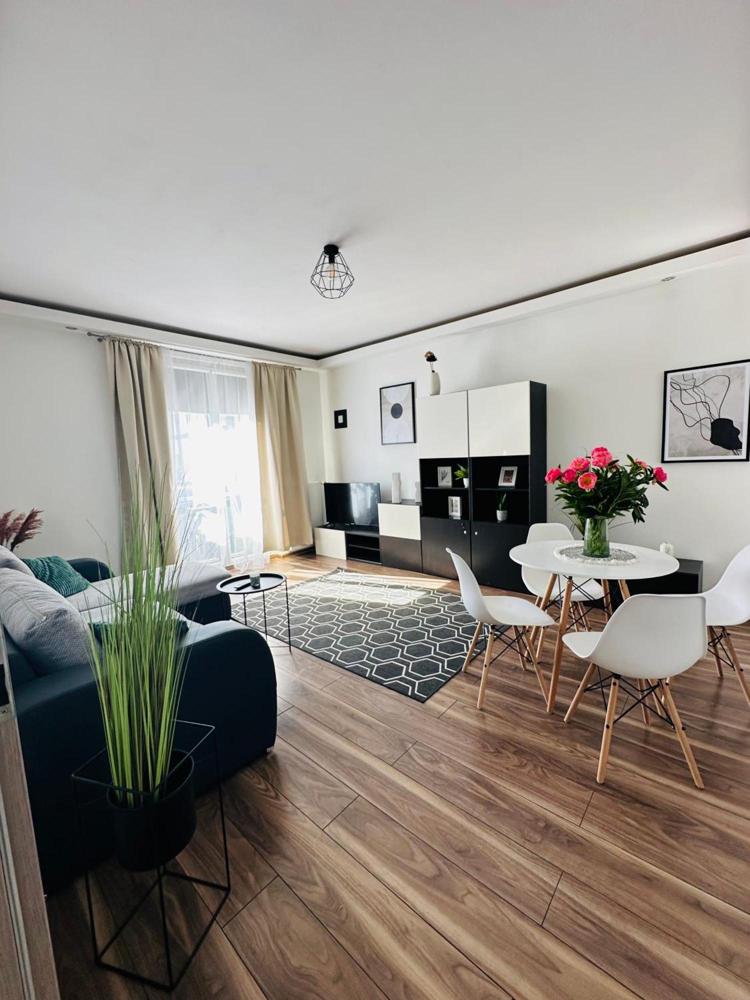 City Apartment Czestochowa Centrum 2-Bedroom Exteriör bild